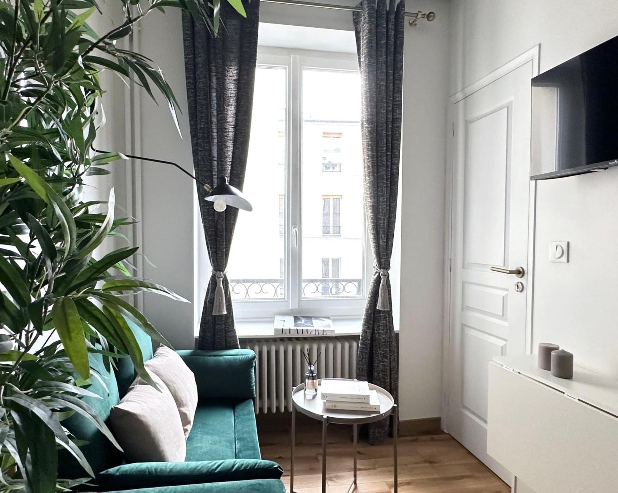 Beautiful Retreat In Appartement Parijs